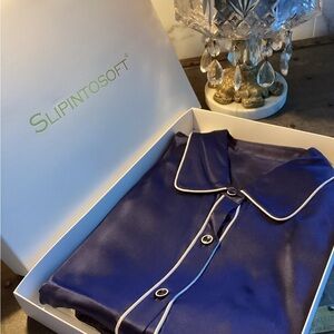 NEW! 100% Silk Pajama Set short sleeve Blue XS